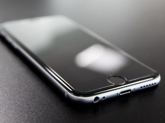 iphone-762044_1280