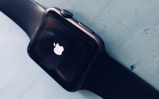 Apple-watch-e1527617946995